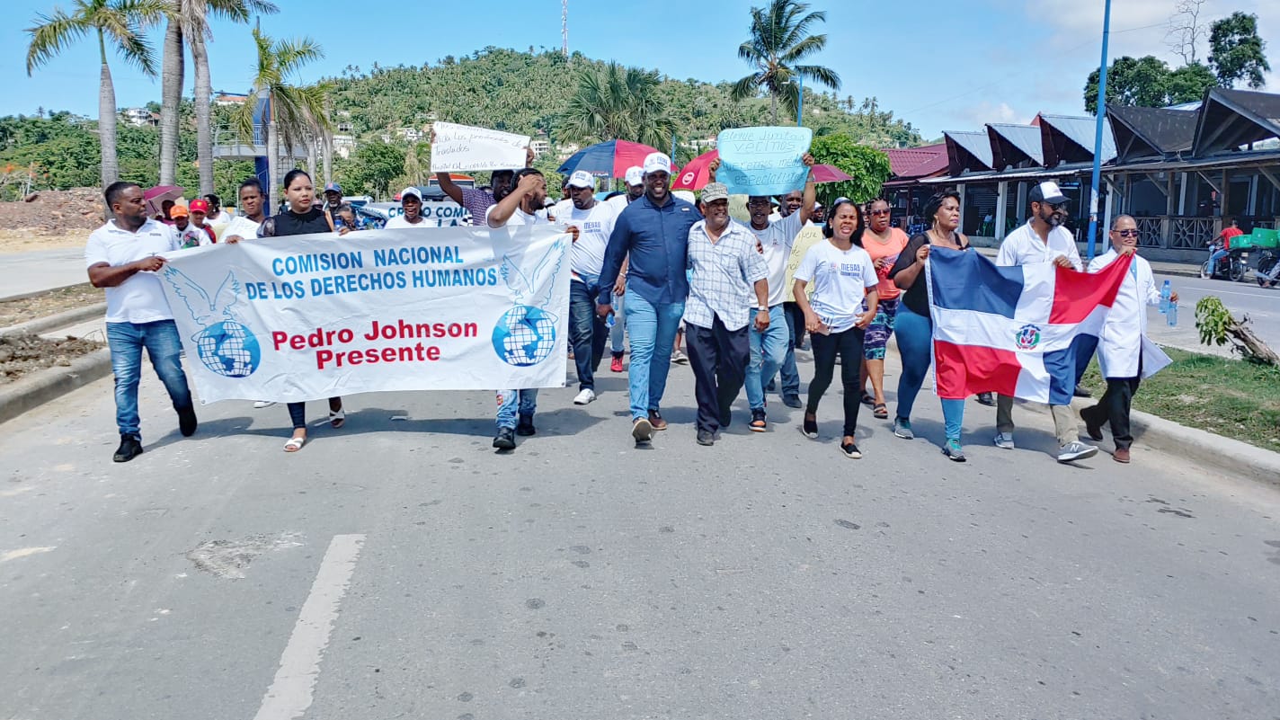Marcha en Samaná exige terminación y equipamiento del Hospital Dr. Antonio Pou