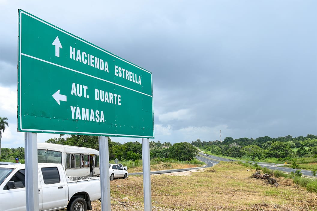 Presidente Abinader inaugura nuevo distribuidor de tráfico en Circunvalación Santo Domingo y Haras Nacionales en SDN