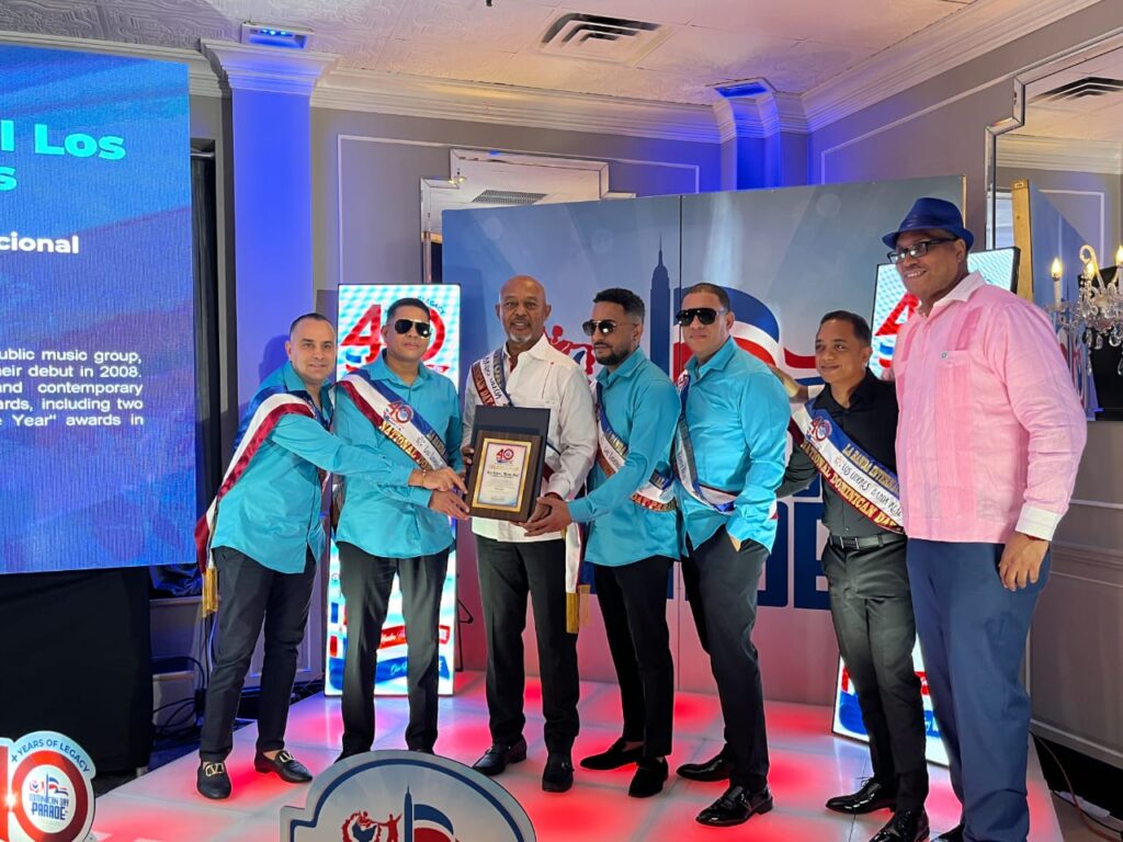 Banda Real exaltada en Parada Dominicana de Manhattan