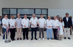 Presidente Abinader y Ministro Bonilla inauguran Hospital Municipal de Verón