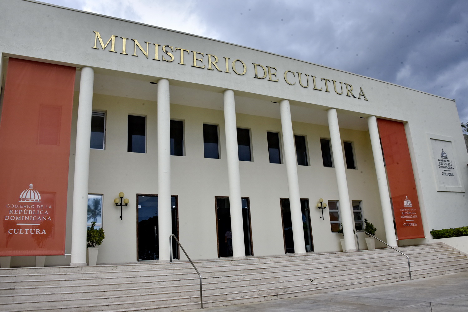 Ministerio de Cultura aplaza apertura de la XXX Bienal Nacional de Artes Visuales