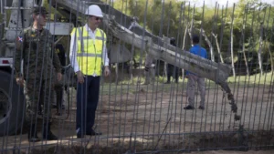 Controversia por construcción de 'valla inteligente' en la frontera con Haití