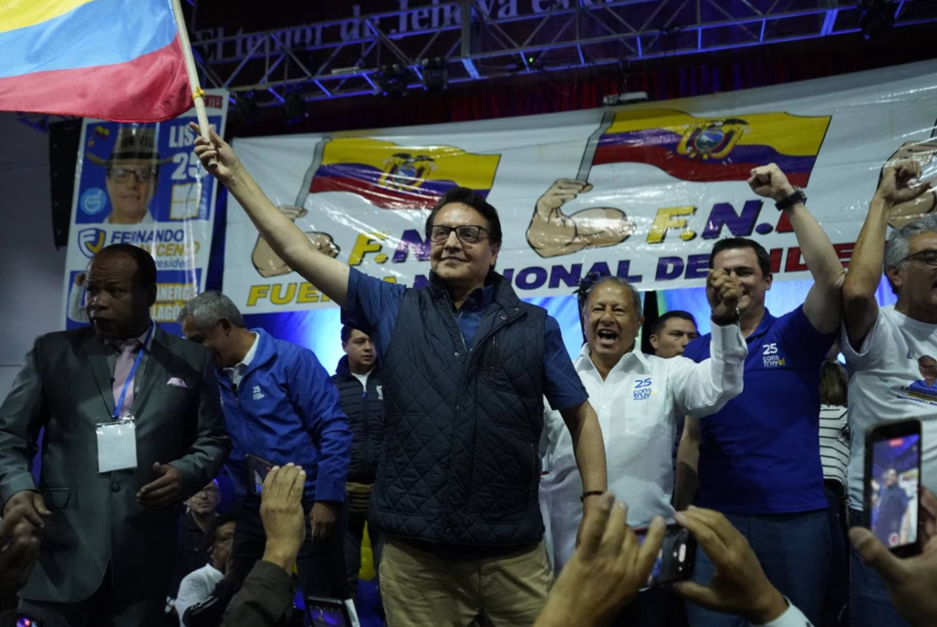 Ecuador: Asesinan candidato presidencial Fernando Villavicencio durante mitin político