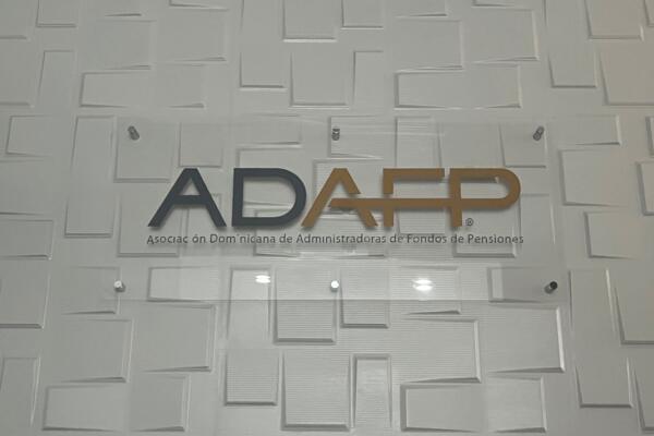 ADAFP dice inversión de fondos de pensiones en César Iglesias se realizó conforme a la ley.
