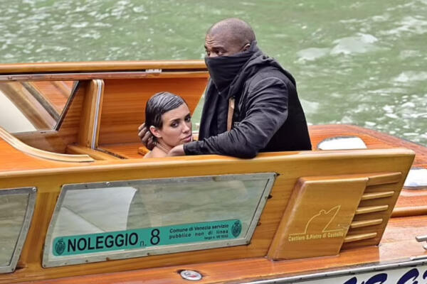 Kanye West y su novia vetados en Italia por actos obscenos en un yate