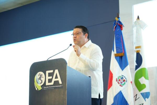 Director de Aduanas destaca certificaciones OEA continúan en crecimiento