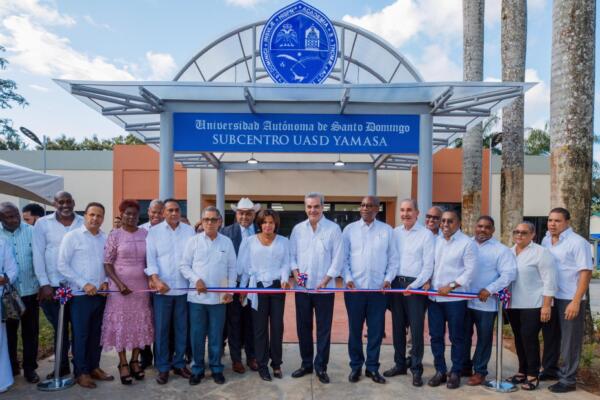 Presiente Abinader inaugura extensión de la UASD en Yamasá