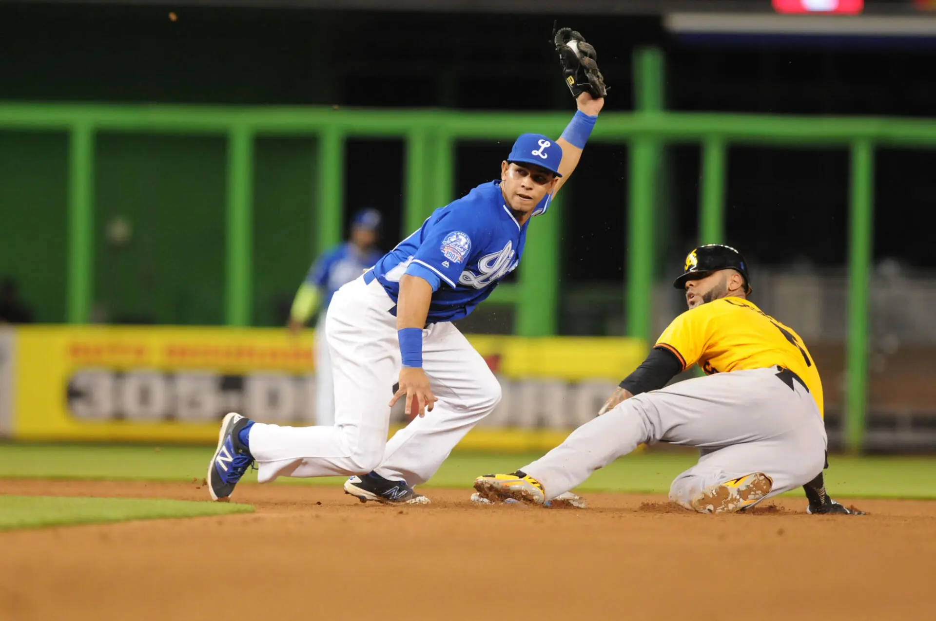 OFICIAL Citi Field será sede de serie entre Licey y Águilas