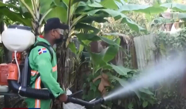 Comipol realizó operativo contra el dengue en Villa Mella; impacta a más de 170 mil personas