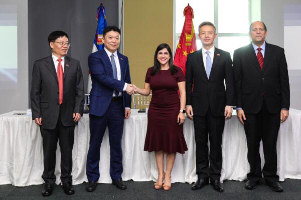 RD y Shanghái fortalecen relaciones comerciales en busca de oportunidades de negocio