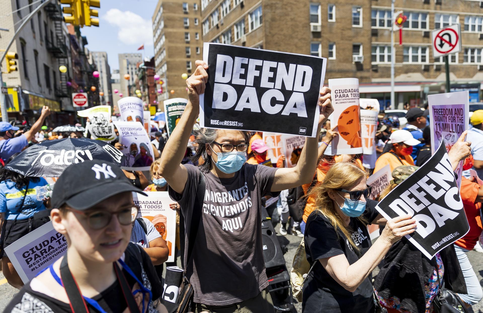 Un juez rechaza el recurso del gobierno de EEUU y declara ilegal el plan migratorio DACA