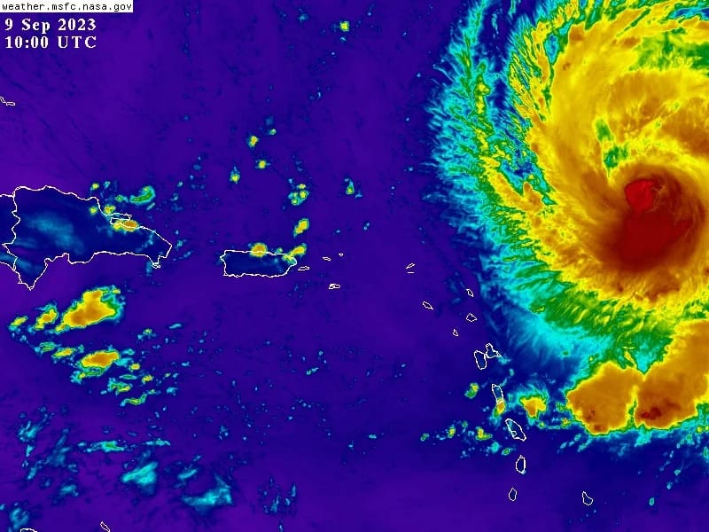 Huracán Lee ya se encuentra al noreste de las Antillas Menores