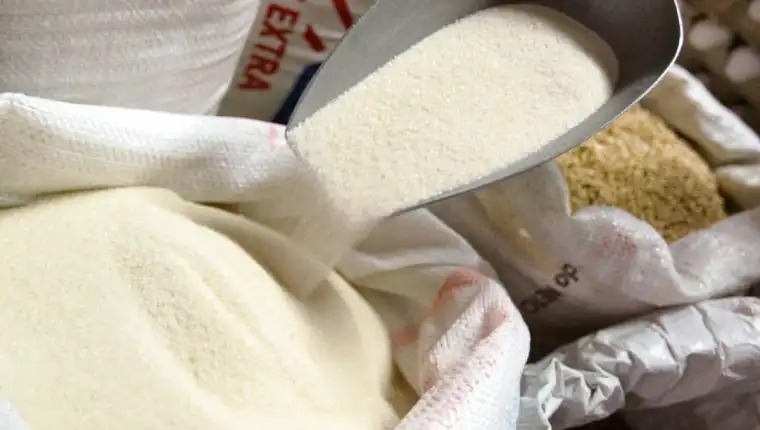 Comerciantes advierten sobre escasez de azúcar blanca