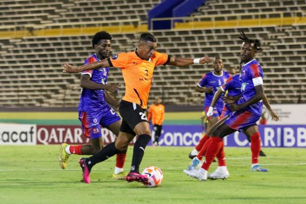Cibao FC cayó apretadamente 2-1 frente al Dunbeholden FC en Jamaica