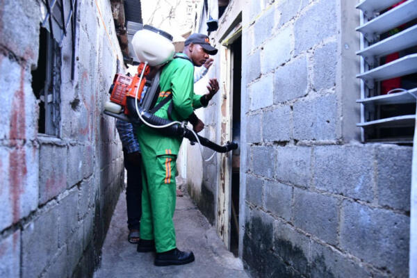 Obras Públicas intervine sector del Nuevo Amanecer para prevenir brote de dengue