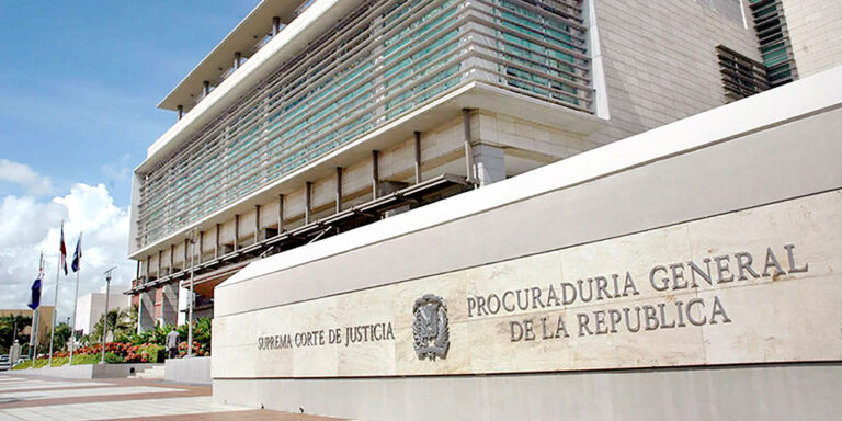 PGR presiona a la justicia tras mandatos del ejecutivo para su agenda política