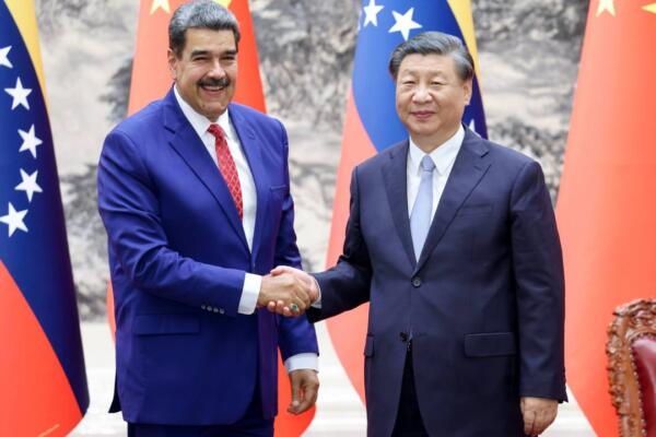 Maduro se reúne con Xi Jinping.