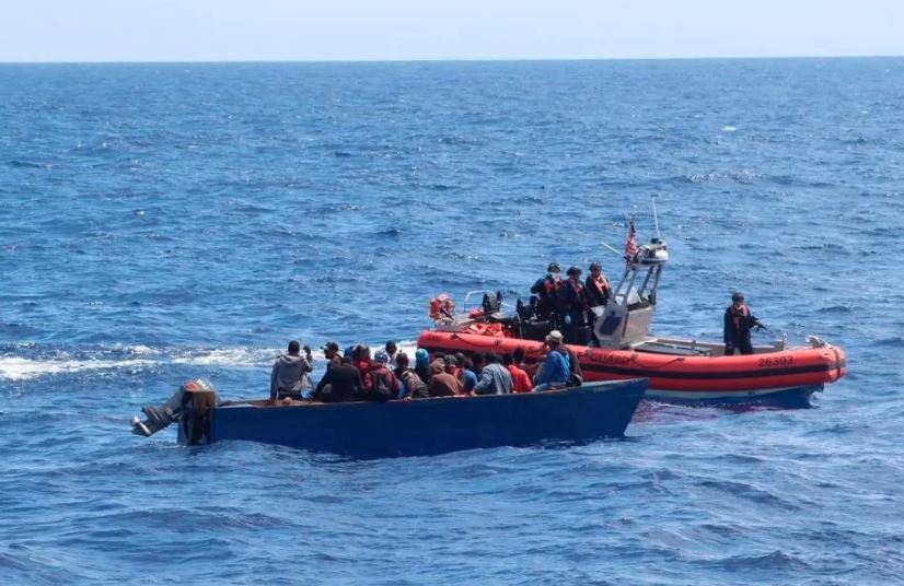 Repatrian a 140 migrantes a República Dominicana detenidos en aguas de Puerto Rico