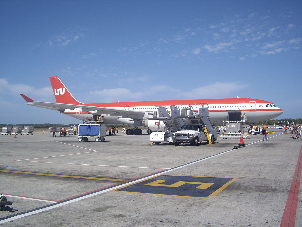 Aeropuertos y empresas de trasporte terrestre detienen sus operaciones desde y hacia Haití