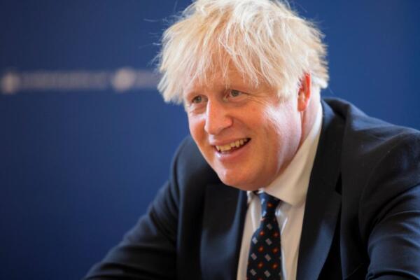 Boris Johnson se convierte en presentador de TV tras su salida del Parlamento Británico