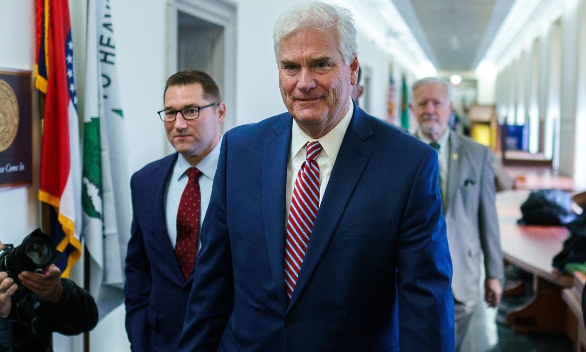 Los republicanos tratan de encontrar una solución al caos en que han sumido a la Cámara de Representantes con la destitución de su presidente, Kevin McCarthy.
