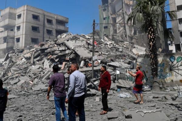 Al menos 2,750 muertos en Gaza tras bombardeos de Israel