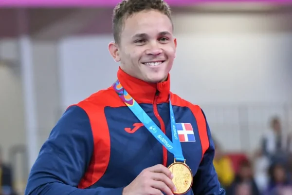 El dominicano Audrys Nin Reyes se coronó campeón de salto en los Panamericanos de Santiago tras una actuación que superó al brasileño Arthur Nory Mariano.