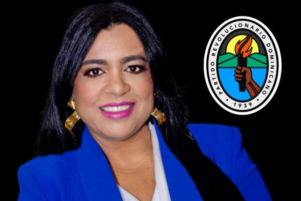 Wanda Rosado inscribe candidatura a alcaldesa SDE por el PRD y Fuerzas Aliadas