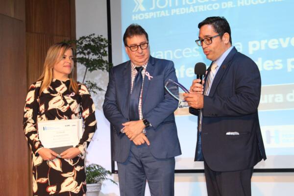 Hospital Hugo Mendoza realiza Jornada Científica enfocado en la prevención de enfermedades pediátricas