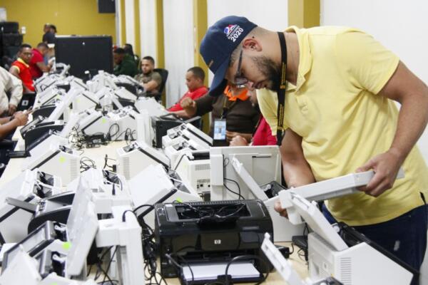 Vence plazo para que partidos políticos opinen sobre sustitución de escáneres