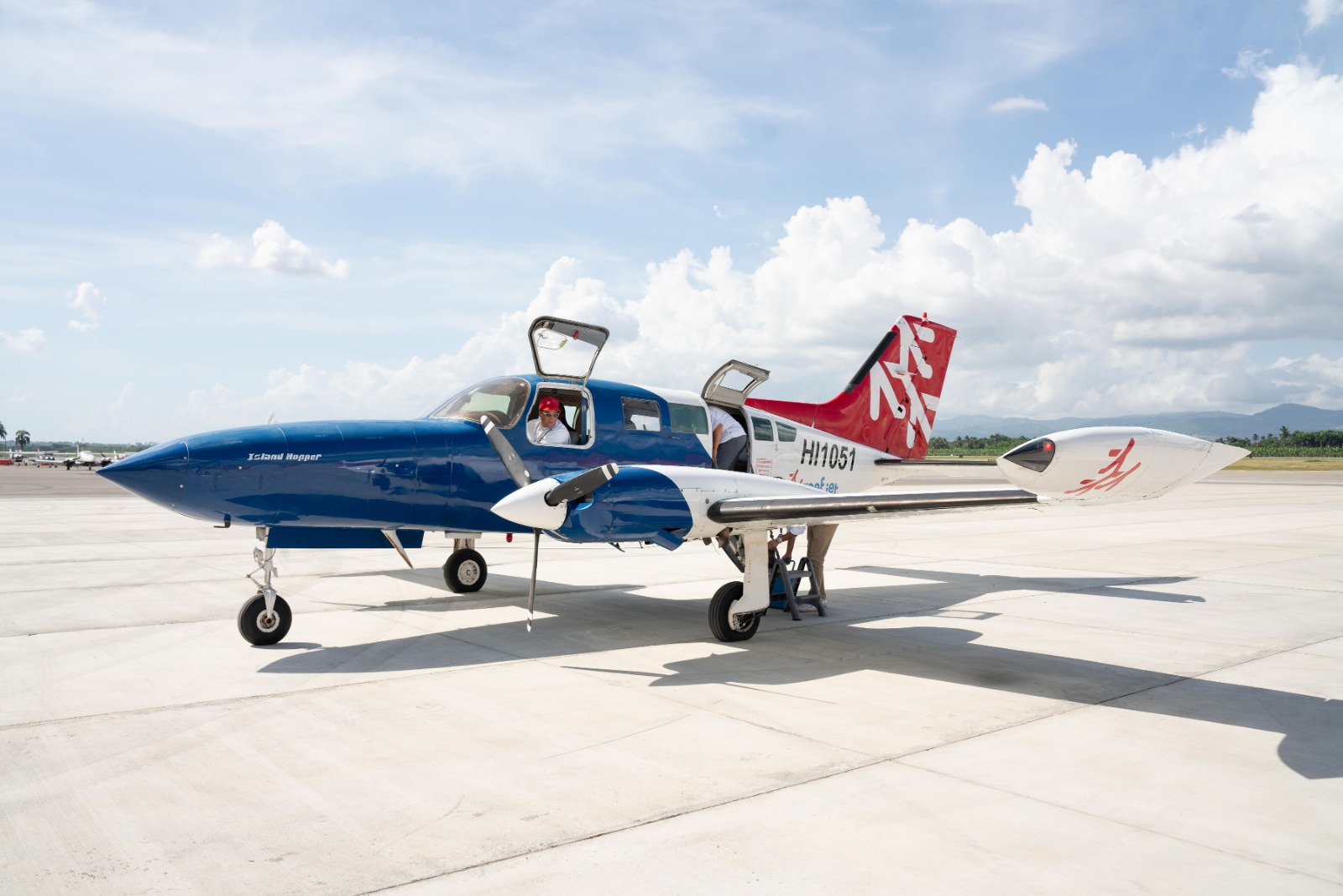 Reef Jet inaugura ruta aérea entre Punta Cana y Santiago