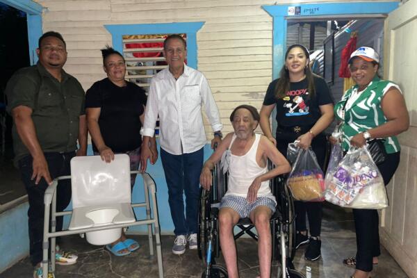 Tras reporte de CDN Fundación Montilla ayuda a envejeciente de 95 años en Cotuí