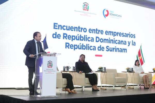 Empresarios de República Dominicana y Surinam exploraron nuevas oportunidades de colaboración en materia comercial