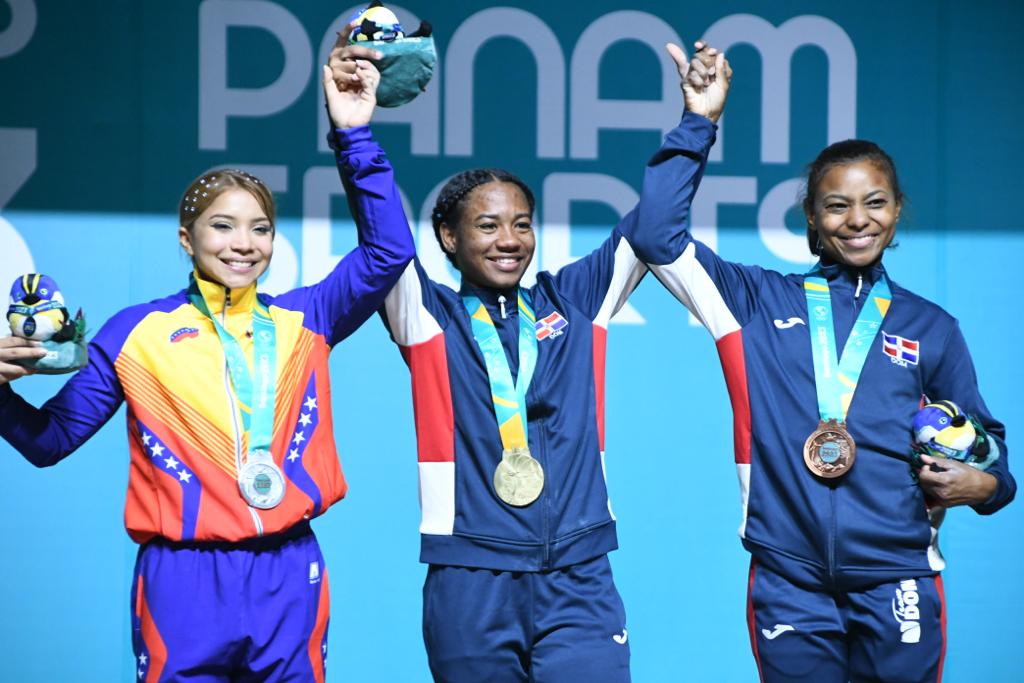 Dahiana Ortiz abre medallero dominicano con oro; Beatriz Pirón logró bronce