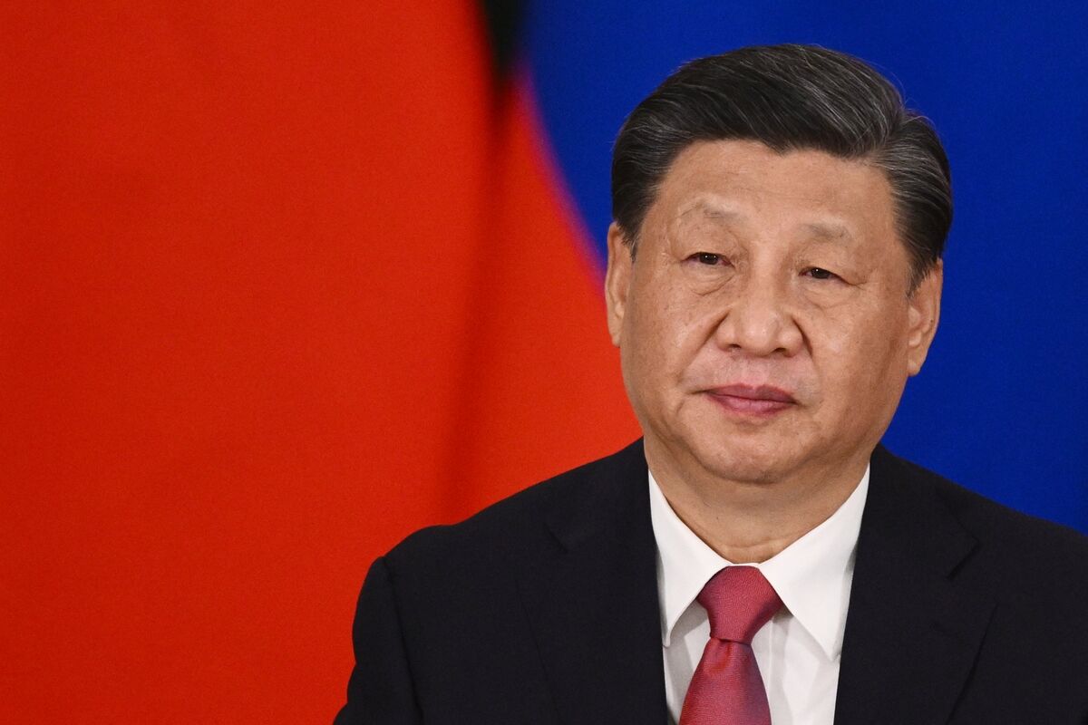 Presidente chino Xi sale de Pekín para la cumbre con Biden