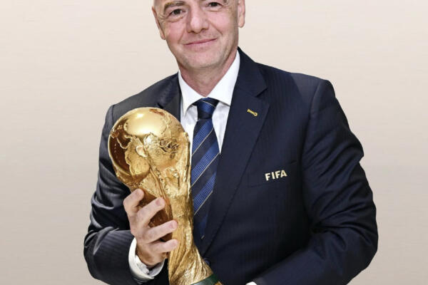 Infantino, presidente de la FIFA, confirma que el Mundial 2034 se jugará en Arabia Saudí