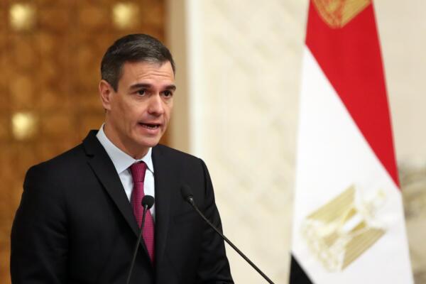 Presidente del Gobierno español, Pedro Sánchez, durante la rueda de prensa en el Cairo. Foto: fuente externa.