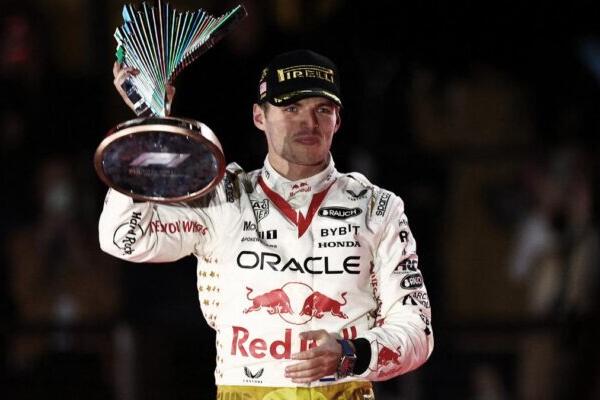Max Verstappen consiguió su décimo octavo triunfo de la temporada 2023, al ganar el GP de F1 en Las Vegas este domingo en la madrugada.