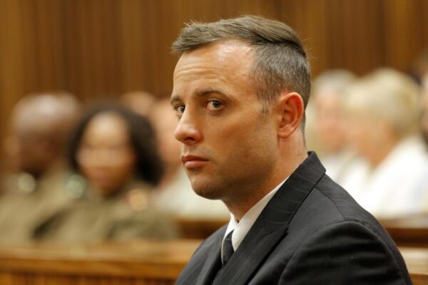 Oscar Pistorius durante su juicio en el Tribunal Superior de Pretoria en Sudáfrica. Foto: foto fuente externa.