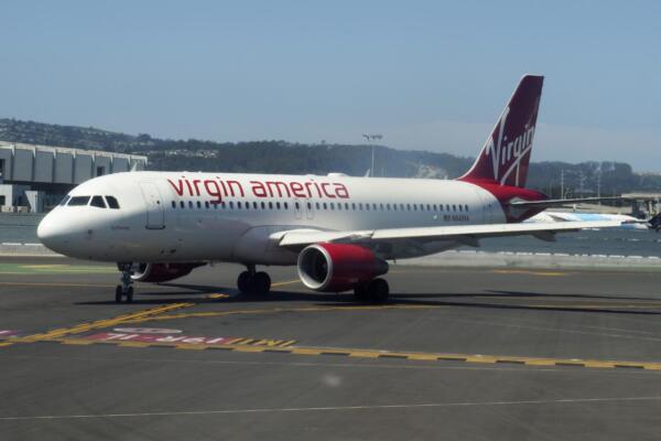 Un avión de pasajeros de la aerolínea Virgin America. Foto: fuente externa.