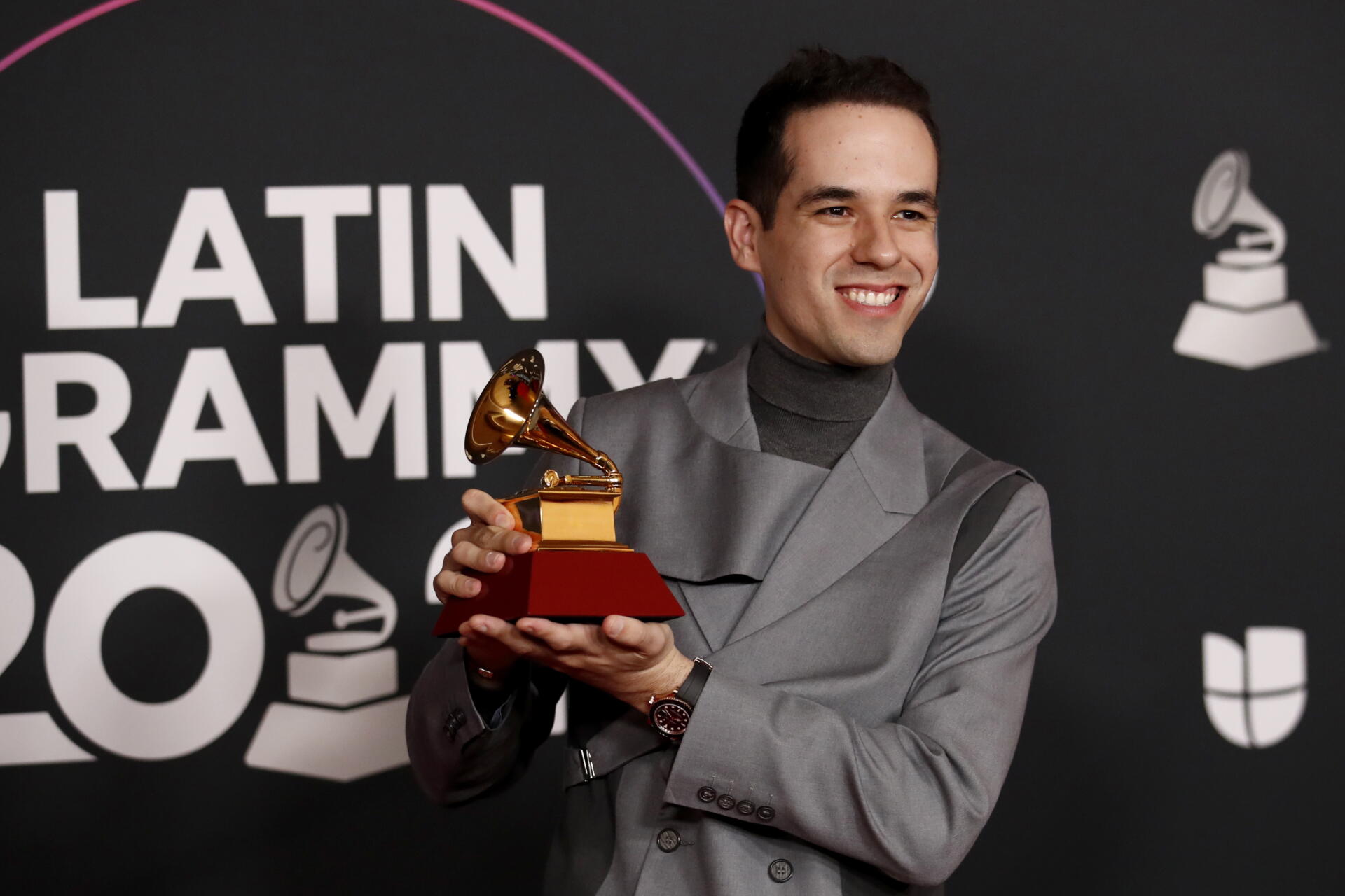 Edgar Barrera, tras canciones más nominado en Latin Grammy