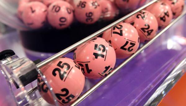 Bolos de sorteos loterías (fuente externa)