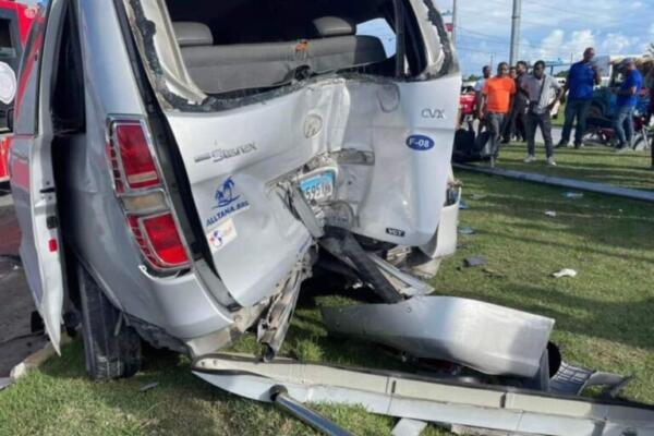 Turista española fue  la víctima de accidente en Bávaro;  Tres alemanes heridos 