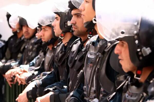 Policías iraníes. Foto: fuente externa.