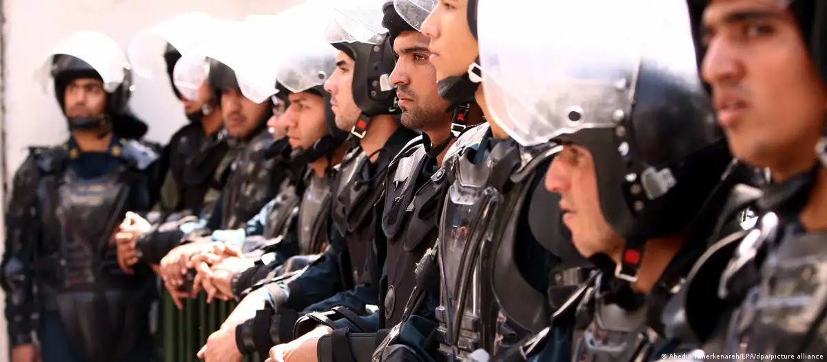 Policías iraníes. Foto: fuente externa.