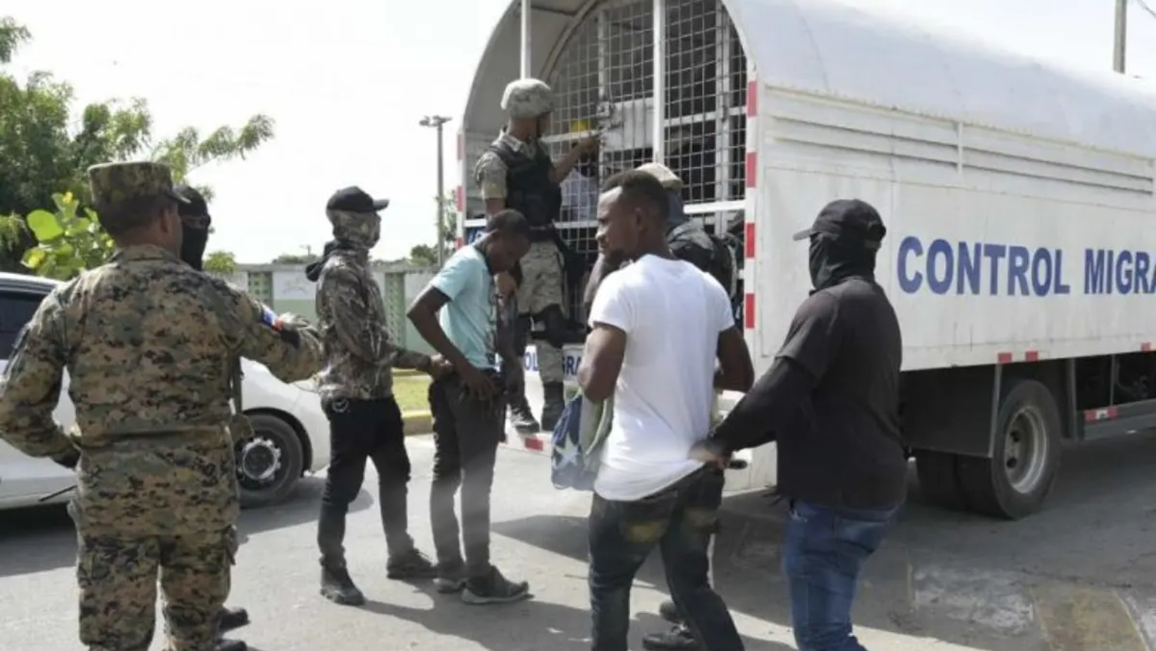 Nacionales haitianos repatriados a su país de origen. FOTO: Fuente externa