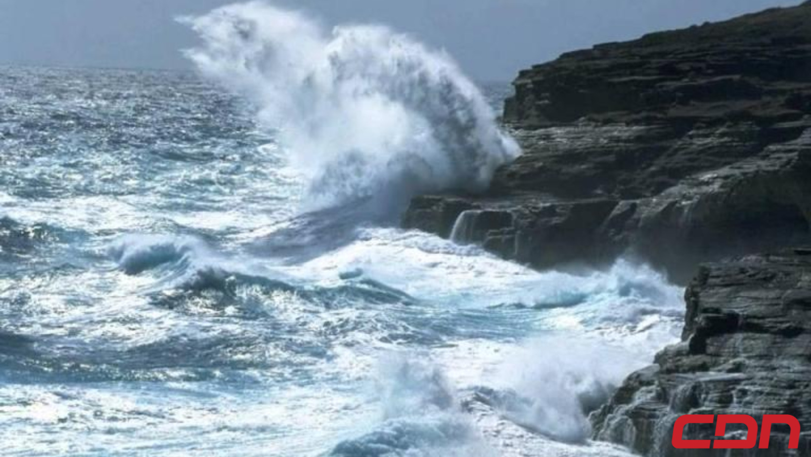 Oleaje anormal en la costa atlántica; alertas meteorológicas vigentes