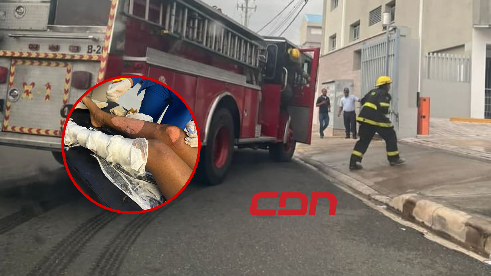 Cuerpo de Bomberos de Santo Domingo y estudiante herido. Foto: fuente CDN Digital.