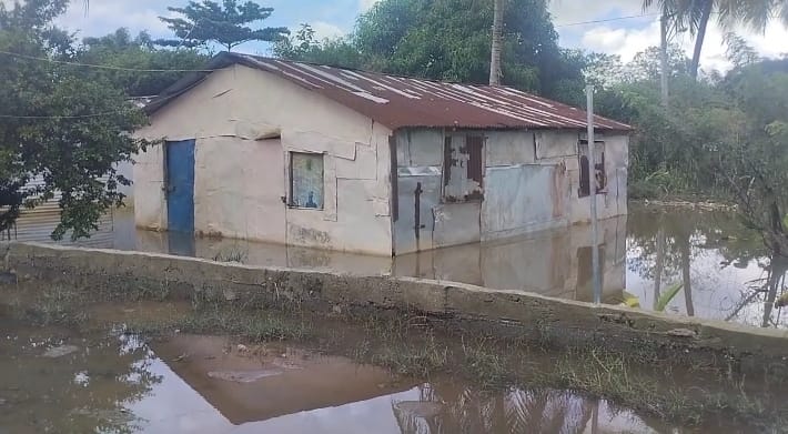 Una casa inundada por las lluvia: (Foto: CDN)