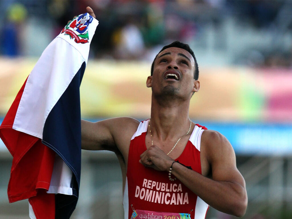 Suspenden a Luguelin Santos y anulan su medalla de oro de 2012